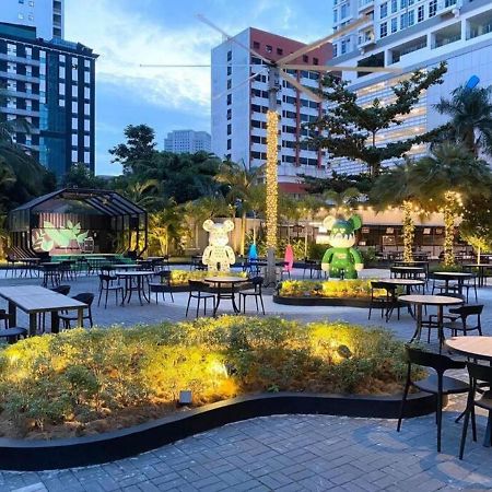 Seaview Condo Near Rf Mall, Food Court & Free Netflix Johor Bahru Kültér fotó
