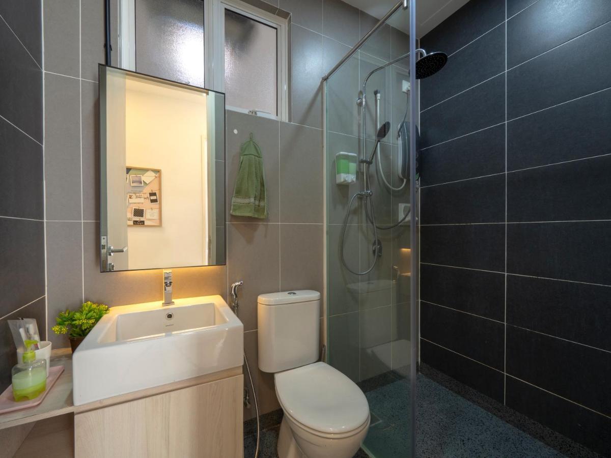 Seaview Condo Near Rf Mall, Food Court & Free Netflix Johor Bahru Kültér fotó