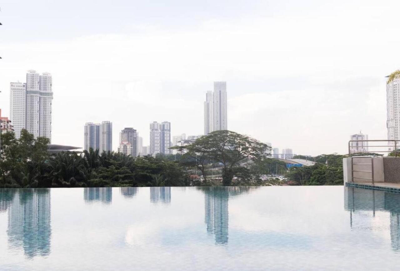 Seaview Condo Near Rf Mall, Food Court & Free Netflix Johor Bahru Kültér fotó